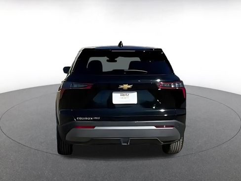 Used 2025 Chevrolet Equinox LT image 11