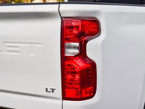 Used 2024 Chevrolet Silverado 2500 LT image 7