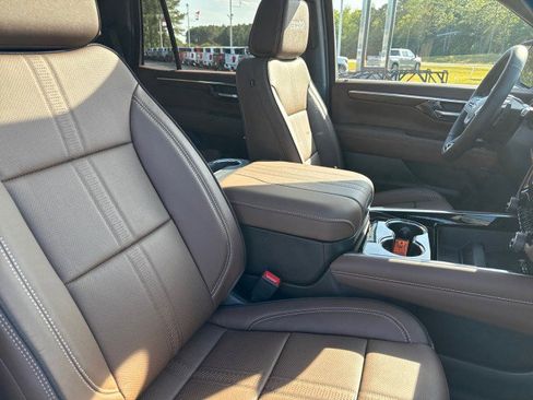 New 2026 Chevrolet Tahoe High Country RWD image 11