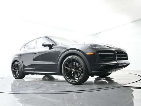 Certified 2022 Porsche Cayenne GTS image 55