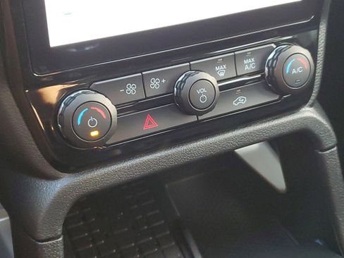 Used 2024 Ford Ranger Lariat w/ Trailer Tow Package image 20