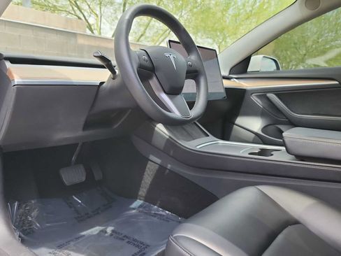 Used 2021 Tesla Model 3 Standard Range Plus RWD image 10