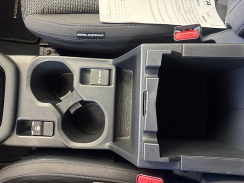 Used 2025 Subaru Forester Premium image 23