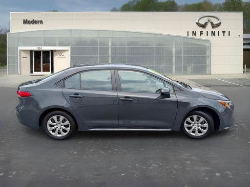 Used 2025 Toyota Corolla LE FWD image 3