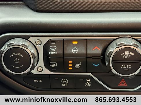 Used 2018 Jeep Wrangler Unlimited Rubicon w/ LED Lighting Group image 27