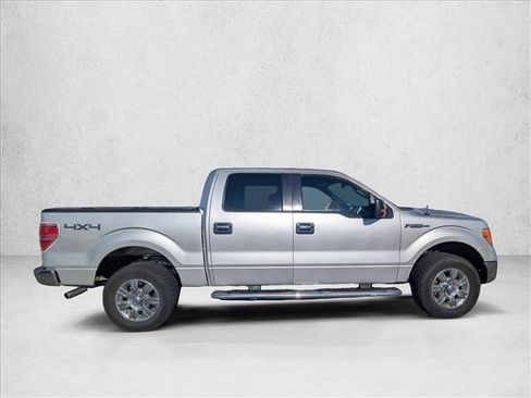 Used 2011 Ford F150 XLT w/ XLT Chrome Pkg AWD/4WD image 4