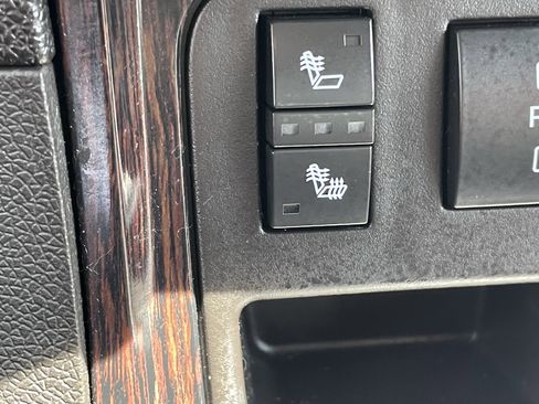 Used 2017 Chevrolet Traverse LT AWD/4WD image 14