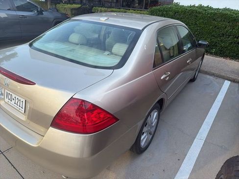 Used 2006 Honda Accord EX image 6