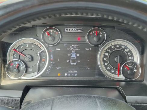 Used 2018 RAM 1500 Laramie w/ Convenience Group AWD/4WD image 15