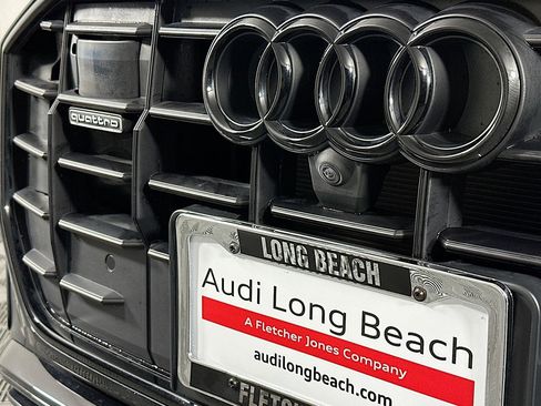 Used 2023 Audi Q8 Premium Plus w/ Premium Plus Package image 15