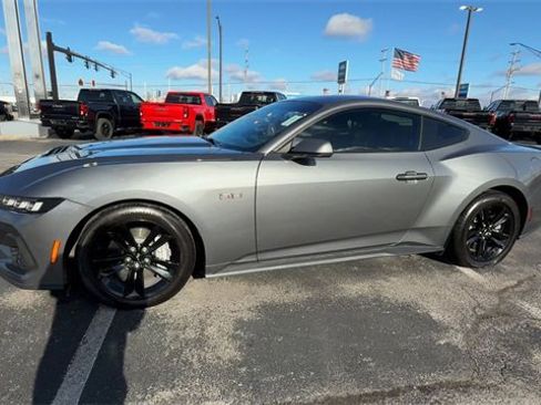 Used 2024 Ford Mustang GT image 4