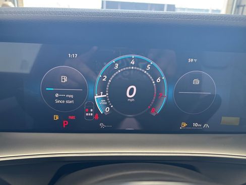 New 2026 Volkswagen Tiguan SE R-Line AWD/4WD image 16