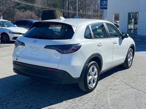 Certified 2023 Honda HR-V LX image 3