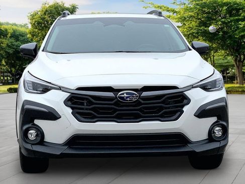 Used 2024 Subaru Crosstrek 2.5i Limited w/ Crosstrek Mirror Package AWD/4WD image 2