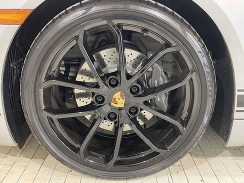 Certified 2025 Porsche 718 Boxster Style Edition image 14