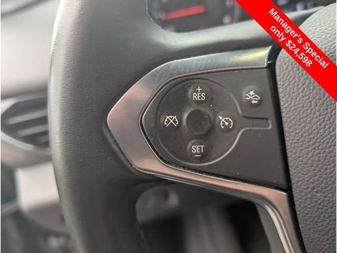 Certified 2023 Chevrolet Traverse LT image 19