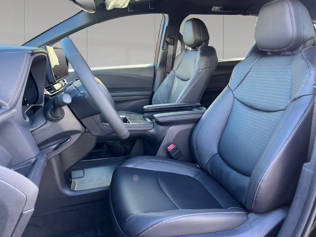 New 2026 Toyota Sienna XLE Woodland Edition AWD/4WD image 11