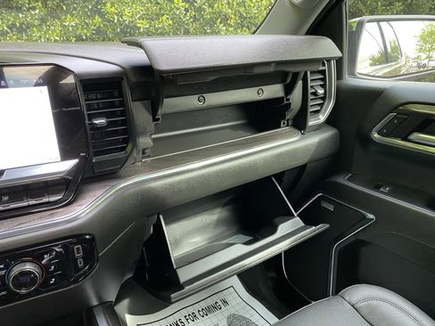 Used 2023 Chevrolet Silverado 1500 LTZ image 32