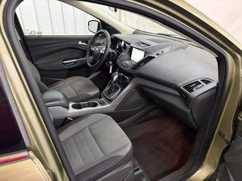 Used 2013 Ford Escape SE image 19