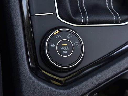 New 2026 Volkswagen Taos SEL AWD/4WD image 17