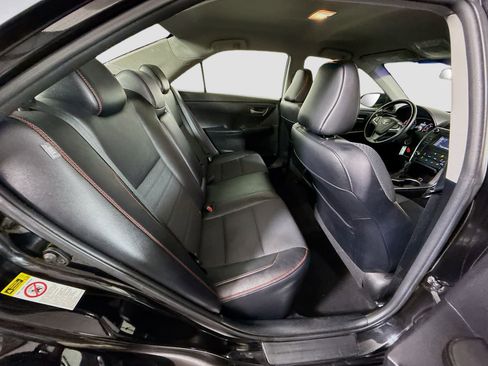 Used 2016 Toyota Camry SE FWD image 26