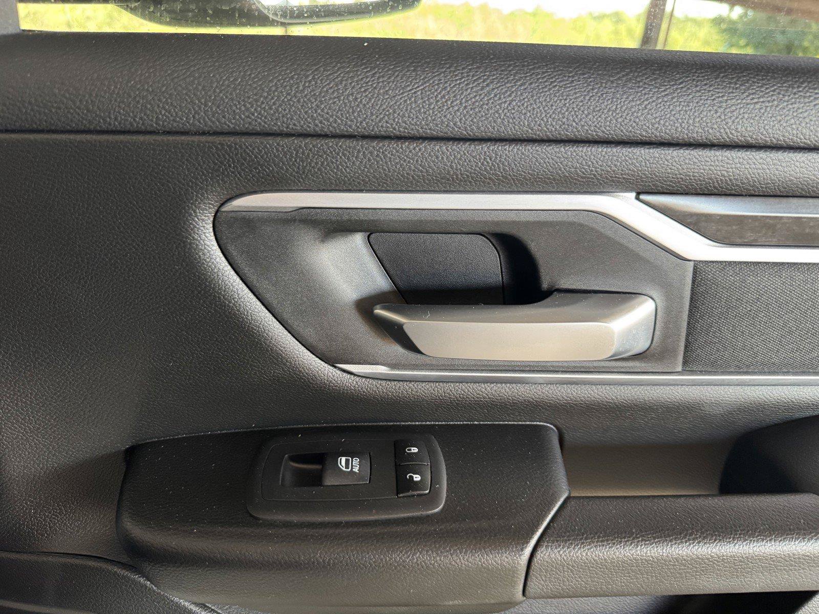 Used 2023 RAM 1500 Big Horn AWD/4WD image 36