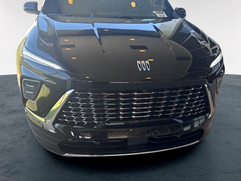 New 2026 Buick Enclave Avenir w/ Super Cruise Package image 3