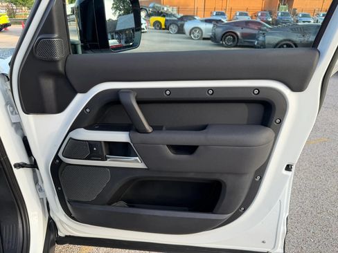 Used 2023 Land Rover Defender 110 S AWD/4WD image 21