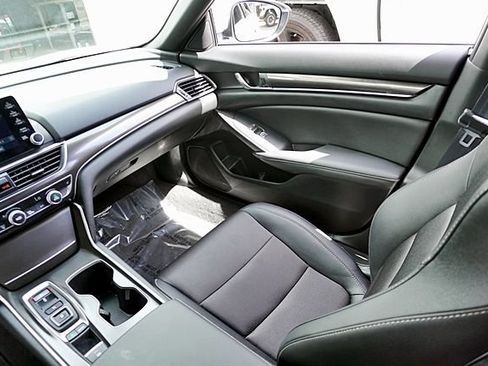Used 2020 Honda Accord Sport image 21