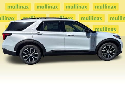 New 2026 Ford Explorer ST-Line image 16