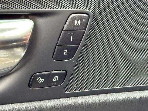 Certified 2023 Volvo XC60 B5 Plus image 16