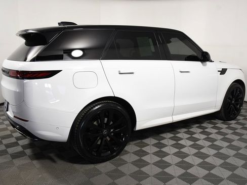 Used 2024 Land Rover Range Rover Sport Dynamic SE image 7