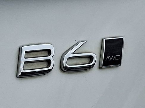 Used 2023 Volvo XC90 B6 Ultimate w/ Protection Package Premier image 33