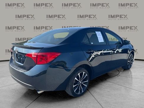 Used 2017 Toyota Corolla SE w/ Protection Package FWD image 4