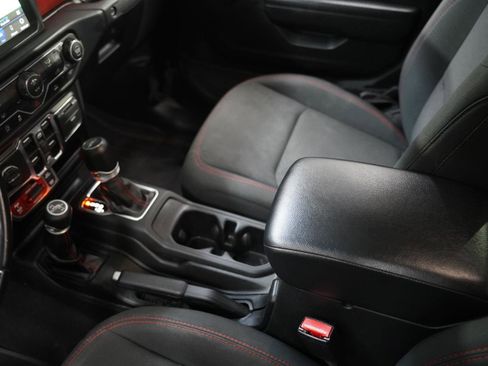 Used 2022 Jeep Gladiator Rubicon image 21