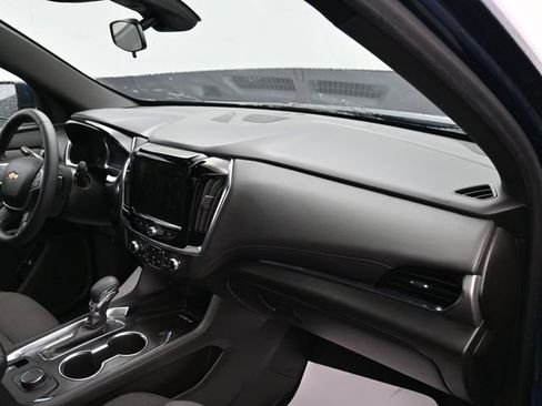 Used 2023 Chevrolet Traverse LT AWD/4WD image 10