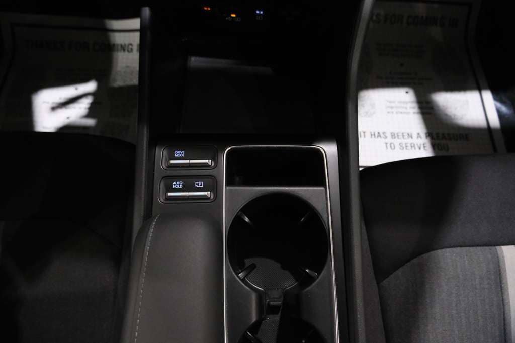 Used 2025 Hyundai Sonata SEL FWD image 28