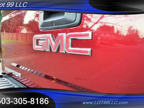 Used 2015 GMC Sierra 2500 SLT AWD/4WD image 32