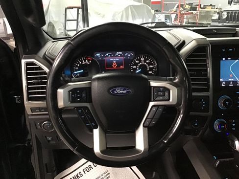 Used 2018 Ford F150 Platinum w/ Equipment Group 701A Luxury image 13