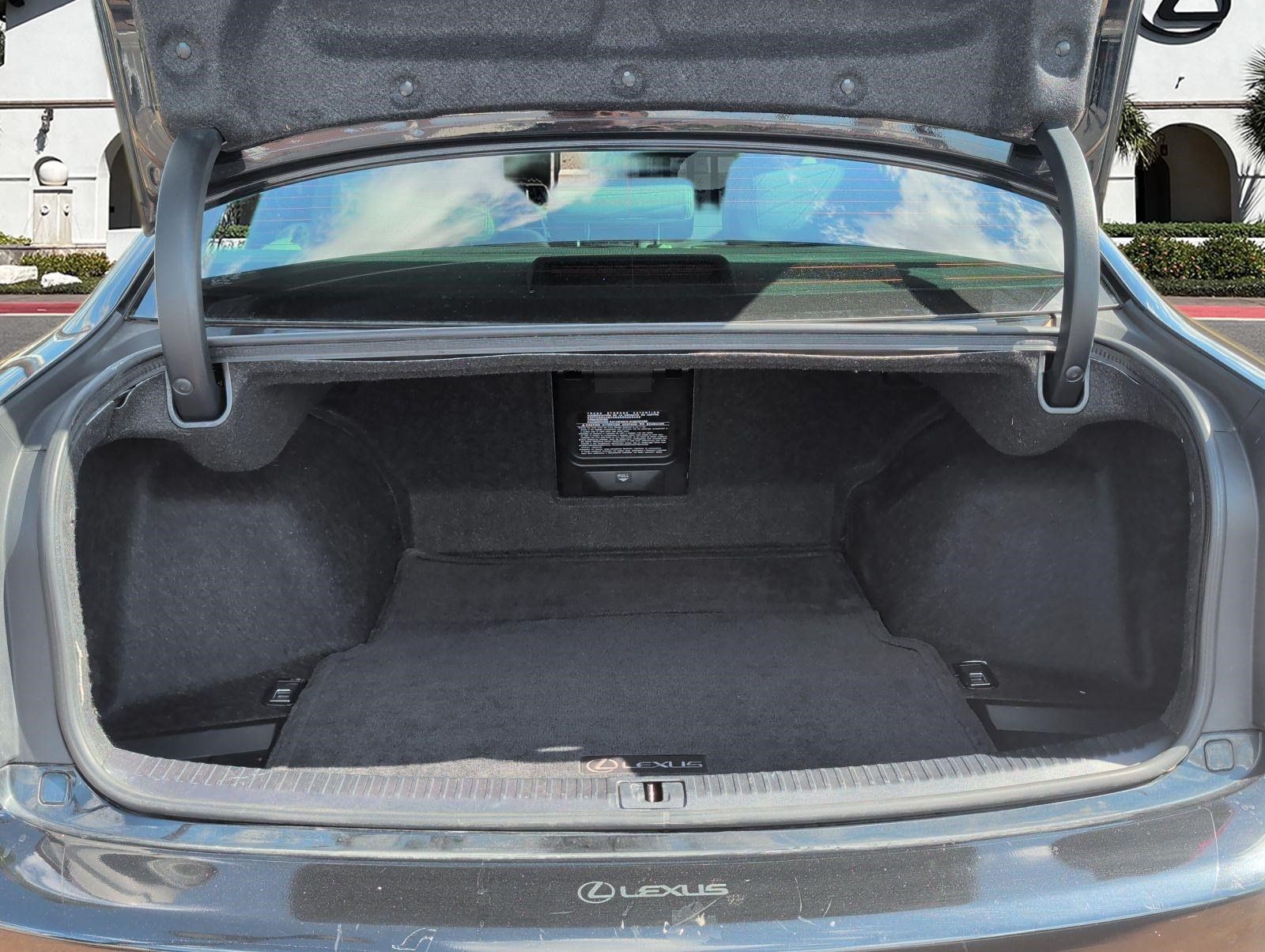 Used 2013 Lexus IS 250 w/ Premium Pkg Value Edition RWD image 27