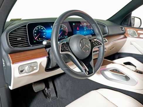 Used 2025 Mercedes-Benz GLE 450 GLE 450 image 15