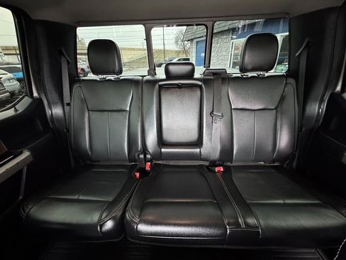 Used 2020 Ford F150 Lariat w/ Equipment Group 502A Luxury image 17