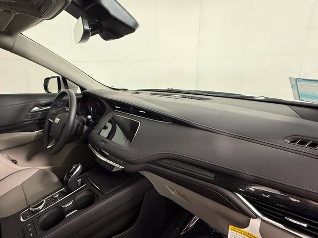 Certified 2023 Cadillac XT4 Premium Luxury FWD image 35