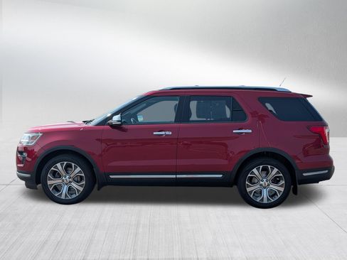 Used 2018 Ford Explorer Platinum AWD/4WD image 4