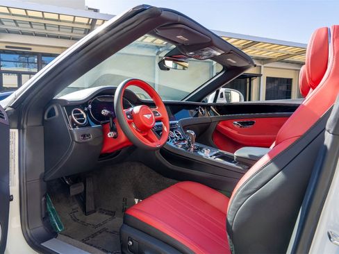 New 2024 Bentley Continental GT image 8