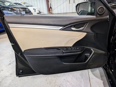 Used 2016 Honda Civic EX image 11