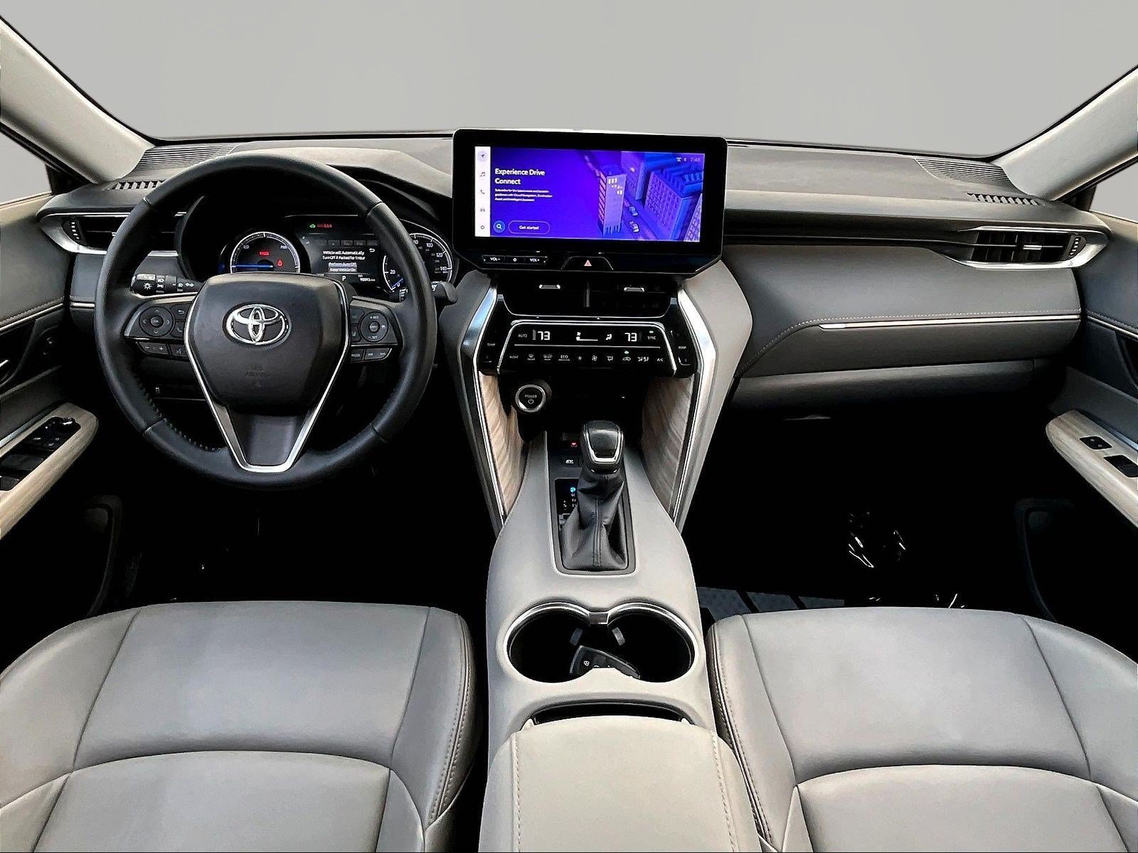 Used 2024 Toyota Venza XLE AWD/4WD image 7