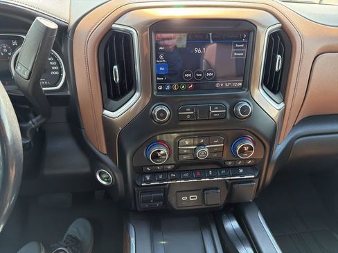 Used 2022 Chevrolet Silverado 2500 High Country AWD/4WD image 10