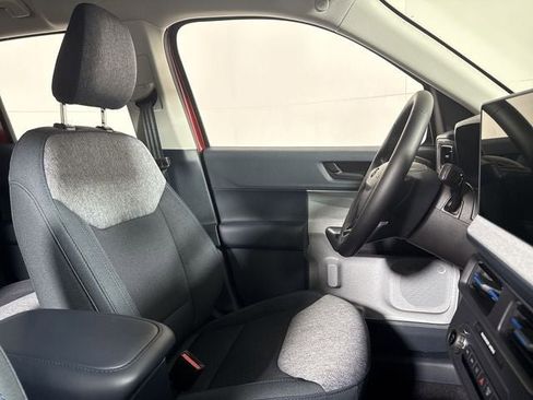 New 2025 Ford Maverick XLT w/ XLT Luxury Package image 13