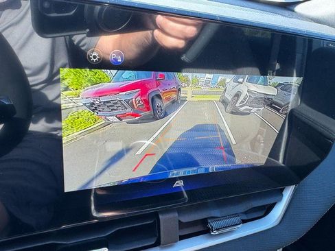 New 2026 Chevrolet Equinox LT FWD image 16
